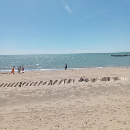 Face A La 펜션 Châtelaillon-Plage